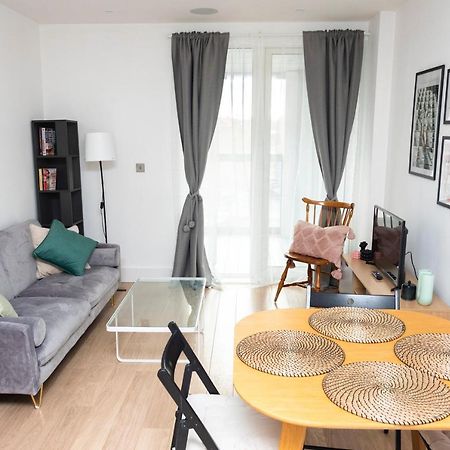 Modern Brixton Apartment London Bagian luar foto